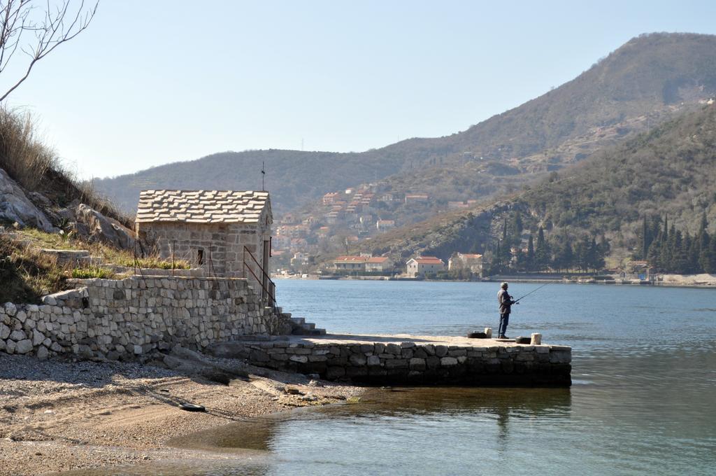 Apartments Vucinovic Tivat Ngoại thất bức ảnh